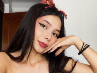 LeeKyliee - Live sex cam - 18359374