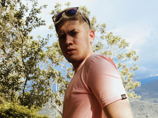 SebastiianMaxime - Live sexe cam - 18364474