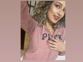 FloraSaenz - Live sex cam - 18366810