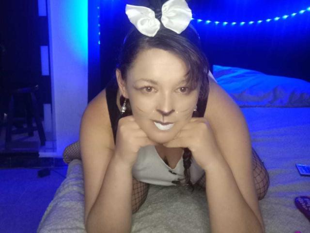 AmandaHotL - Live sexe cam - 18371722