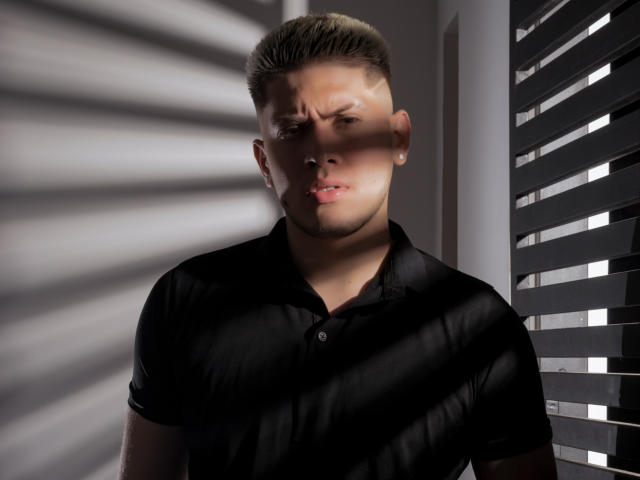 SebastiianMaxime - Live sex cam - 18375414