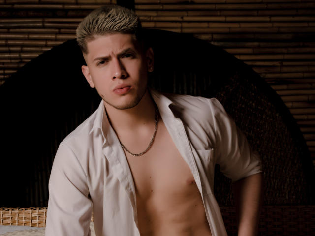 SebastiianMaxime - Live sex cam - 18375462