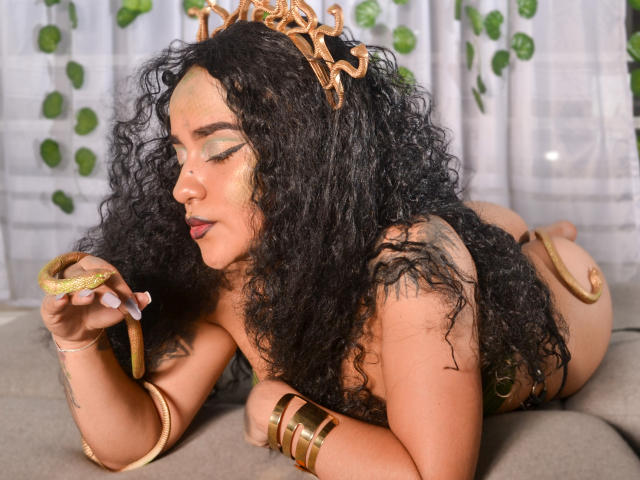 IrinaBrooks - Live porn &amp; sex cam - 18378674