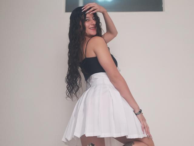 TammyDeluxe - Live sex cam - 18380018