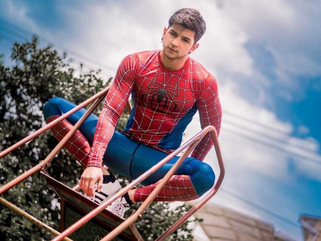 ZackCooper - Live sex cam - 18383698