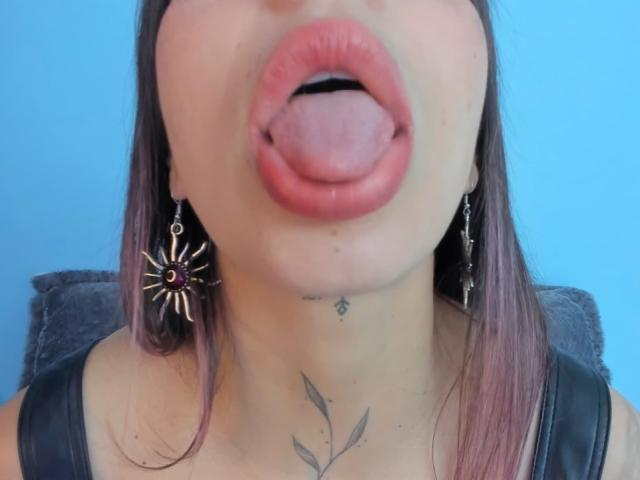 KayMt - Élő pornó és szexkamera - 18383862