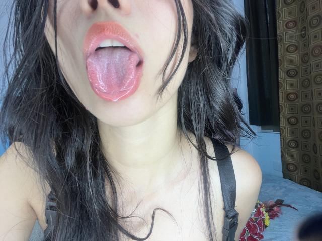 DeisyWest - Live sex cam - 18396354