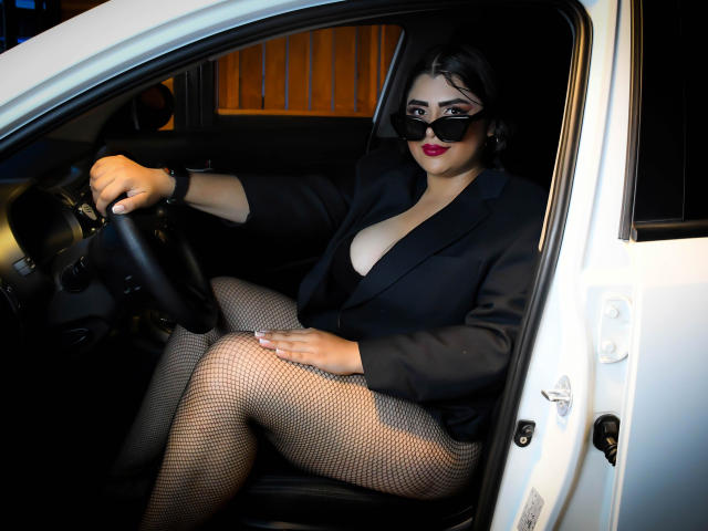 EmilyBoobss - Live sex cam - 18402950