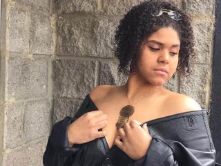 HalleThomson - Live sexe cam - 18404030