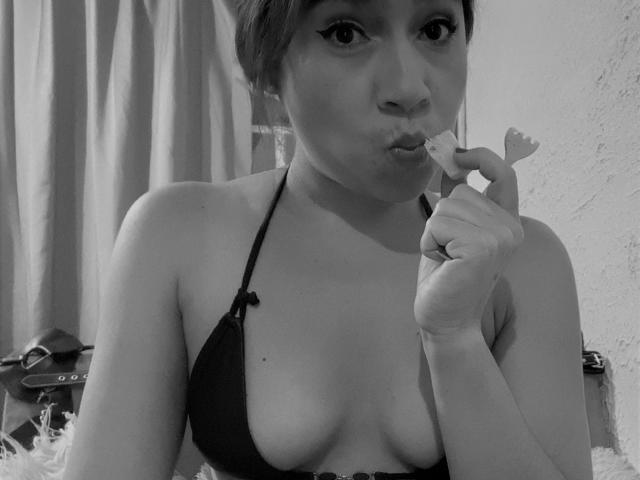 MsJustineBeaux - Live sex cam - 18404582