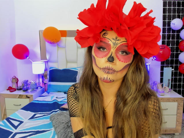 ValerieStone - Live porn &amp; sex cam - 18408978