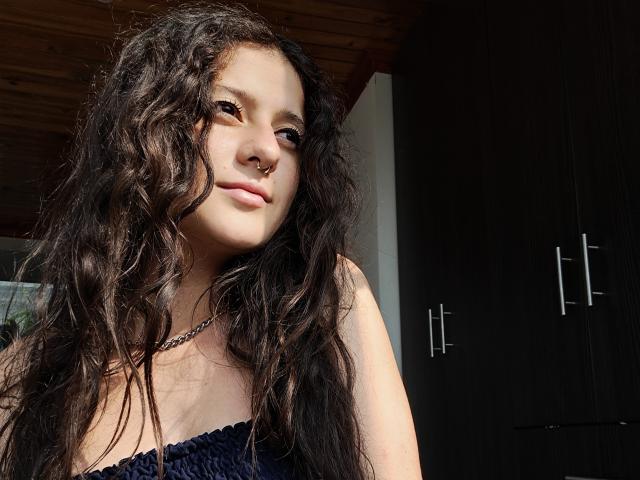 TammyDeluxe - Live sex cam - 18424418