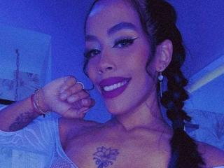 FiorellaBossh - Live sex cam - 18424678