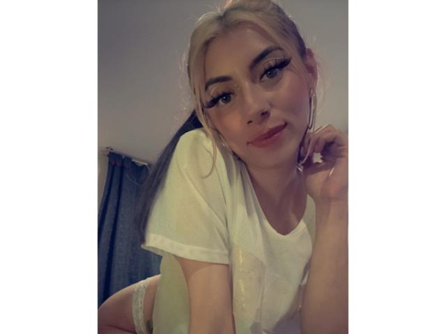 AgatasCortess - Live sexe cam - 18425386