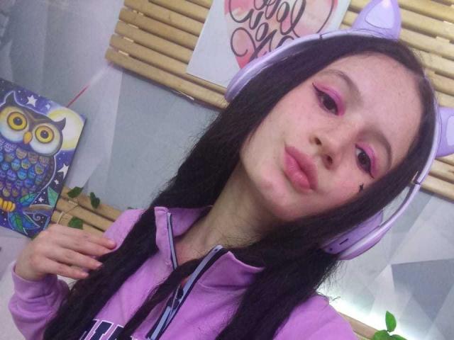 AdelaineBest - Live sexe cam - 18429078