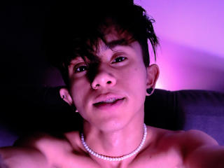 DannySantoro - Live sex cam - 18430650