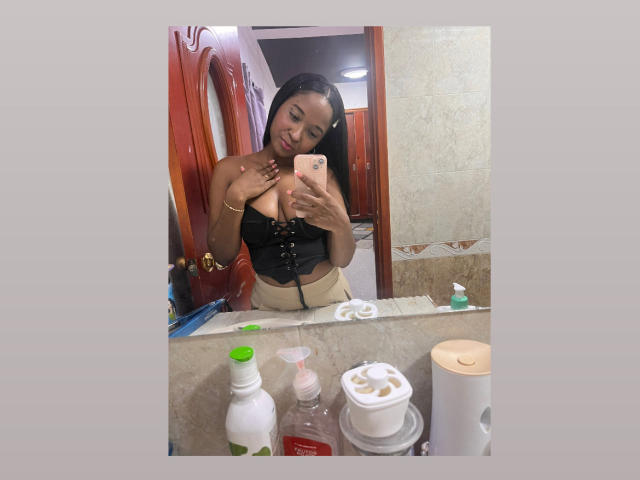 MelanyScoth - Sexe cam en vivo - 18438974