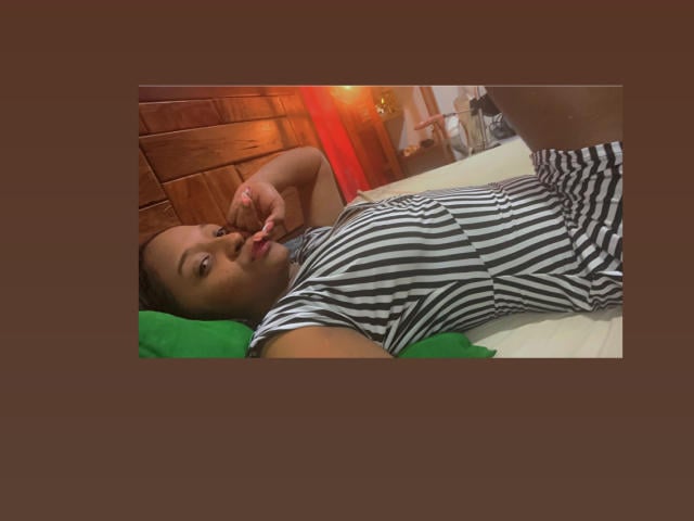 MelanyScoth - Live porn &amp; sex cam - 18439094