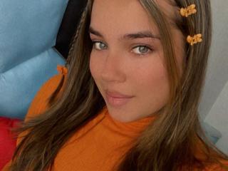 CelesteMitchell - Live sex cam - 18446286