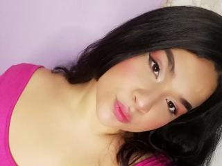 AntonelaPark - Live sex cam - 18446594