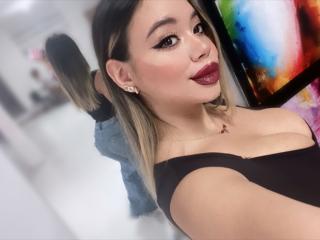 SamanthaMoure - Live sex cam - 18447182