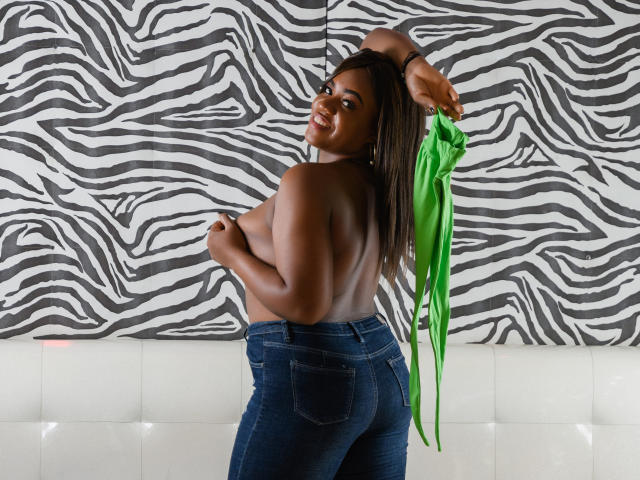 DanielaBrown - Live porn &amp; sex cam - 18456074