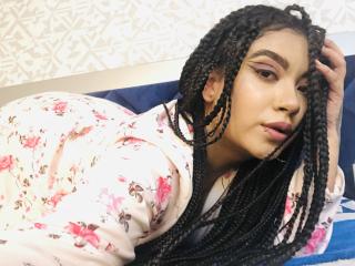 CristalRosee - Live sex cam - 18456282