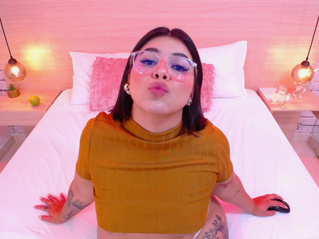 AnnikaRose - Sexe cam en vivo - 18458398