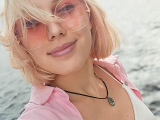 SweetHottCoupleI - Live porn &amp; sex cam - 18462842