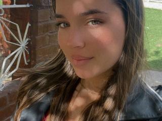 CelesteMitchell - Live sex cam - 18462950