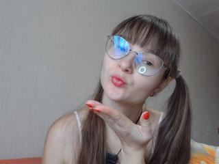 KiraGoldens - Live sexe cam - 18464158