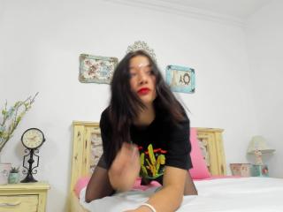 Genesiss - Live porn & sex cam - 18475958