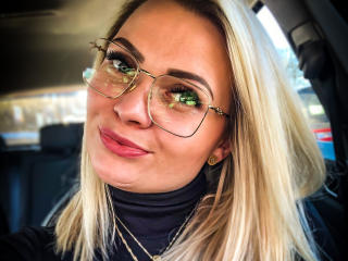 SuzanneSexy - Live porn &amp; sex cam - 18478054