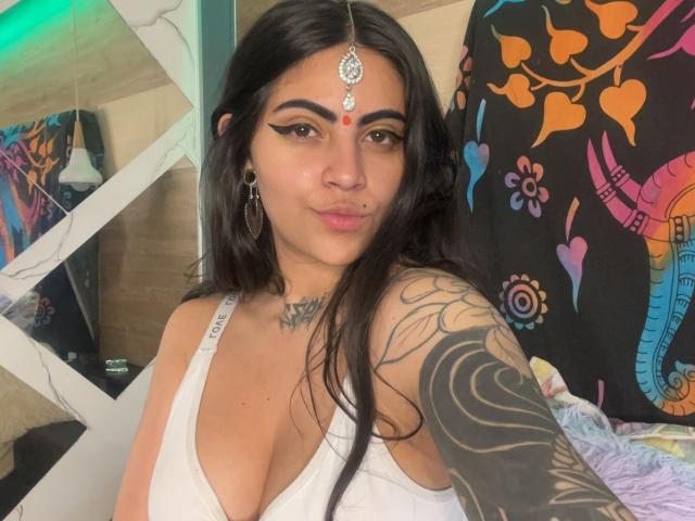 CoriPaige - Live sex cam - 18502422