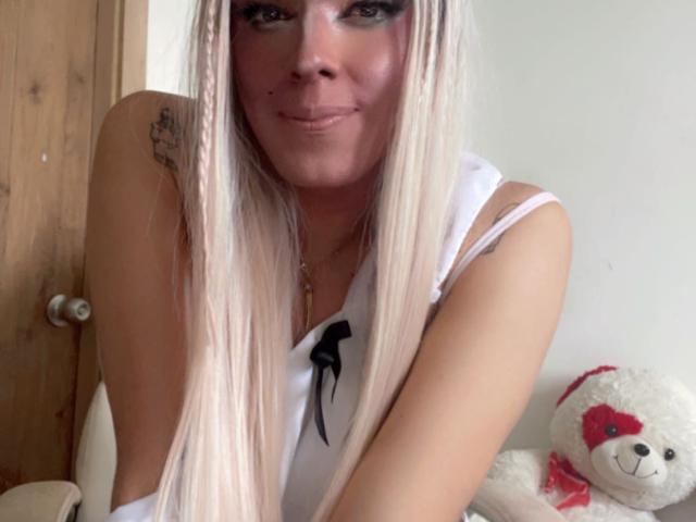 ValeryNicolxSantana - Live sex cam - 18506518