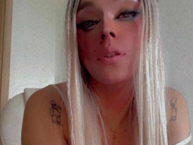 ValeryNicolxSantana - Live sex cam - 18506570