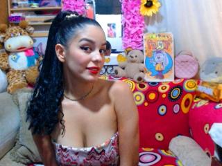 TalianaSquirt - Live sex cam - 18512710
