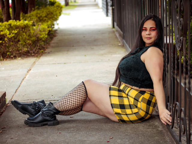 AshleyBiker - Live porn &amp; sex cam - 18526774