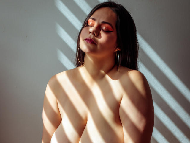 AshleyBiker - Live sex cam - 18526866