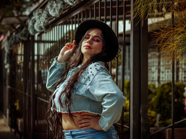 AshleyBiker - Sexe cam en vivo - 18527290