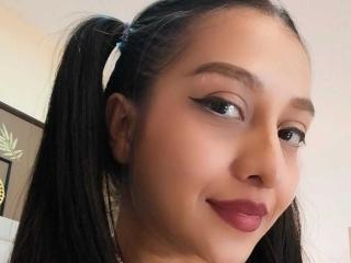 MiaLaurenth - Live porn & sex cam - 18537842