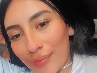 PauletteQui - Live porn & sex cam - 18539922