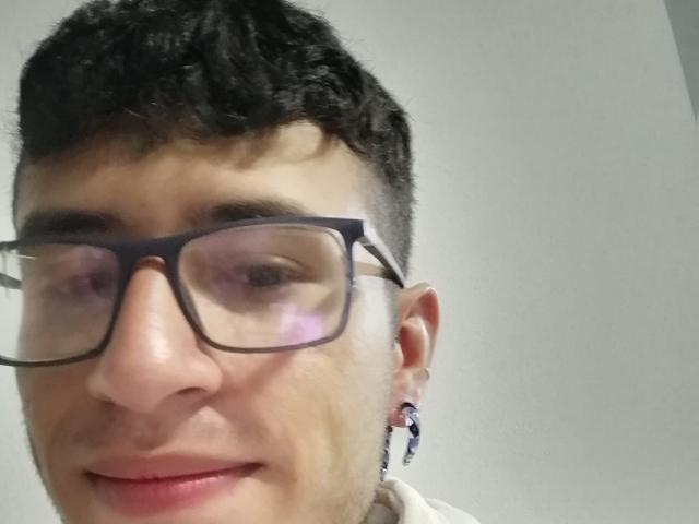 KeithThops - Live Sex Cam - 18542550