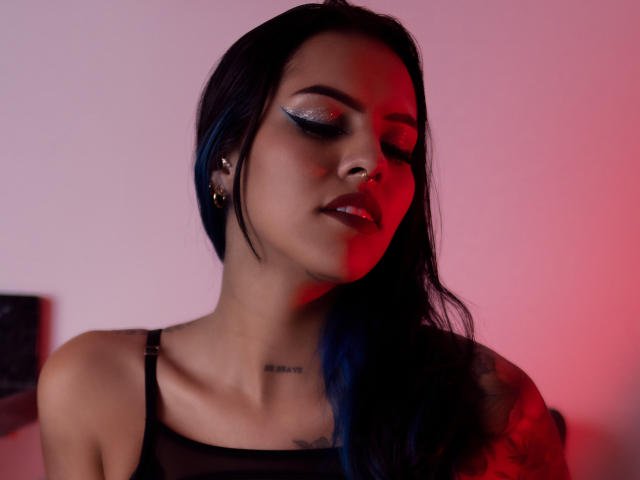 EmilieeSanchez - Live porn &amp; sex cam - 18550646