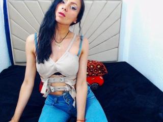 AmberKroft - פורנו בשידור חי ומצלמת סקס - 18566910