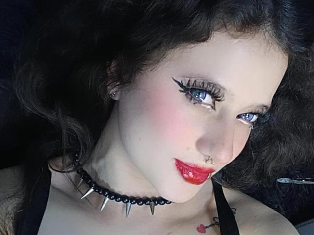 TammyDeluxe - Live sex cam - 18569458