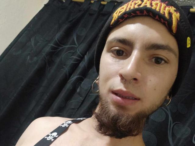 ScottX69 - Live sex cam - 18572738