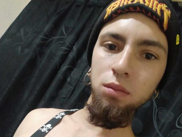 ScottX69 - Live sex cam - 18573298
