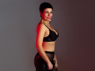 OneHotPenellope - Live sexe cam - 18574726