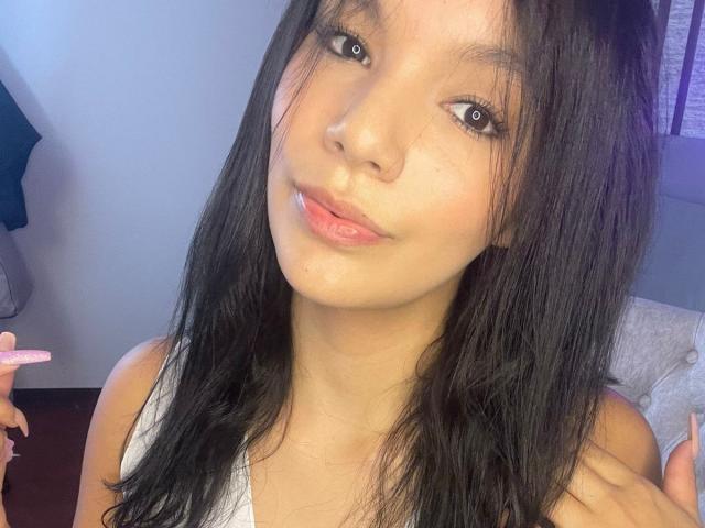 AlondraWm - Live Sex Cam - 18576626